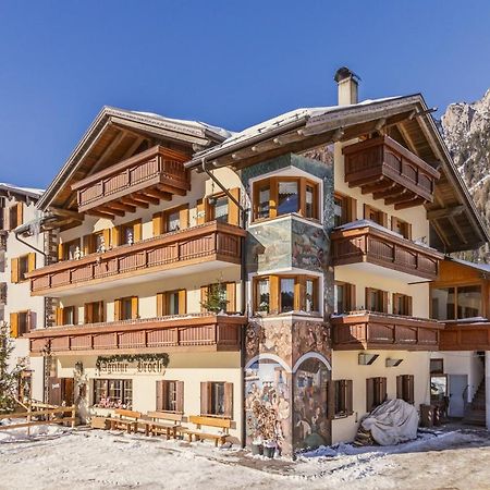 Agritur Broch Villa Fiera Di Primiero Eksteriør bilde